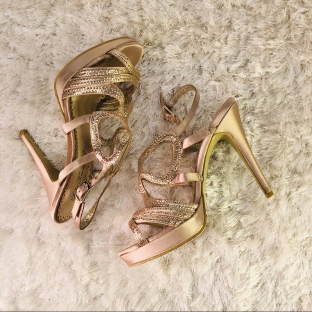 Lulu Townsends Metallic Nude Satin Heels Sz 8